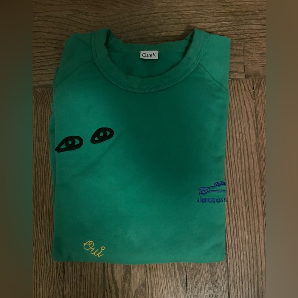 Claire V green crew neck sweater with embroidery Size XS (loose)